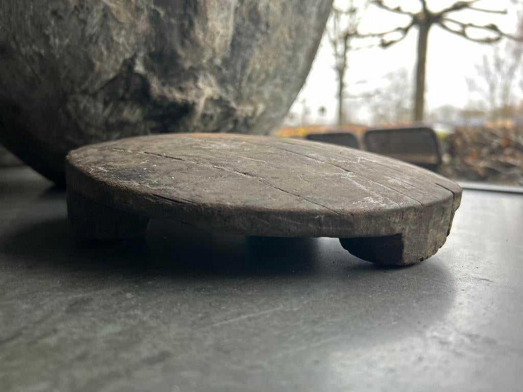Oude sleetse chaklota chapati plank India sober geleefd, Ophalen of Verzenden