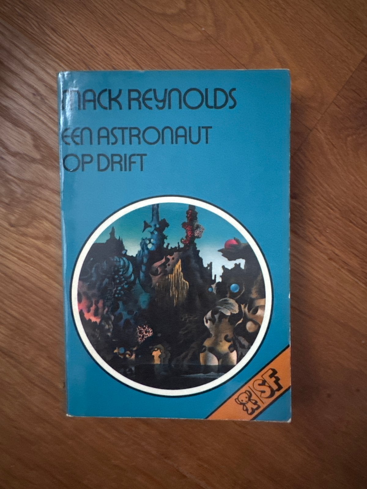 Een astronaut op drift - Mack Reynolds (SF), Boeken, Ophalen of Verzenden, Gelezen