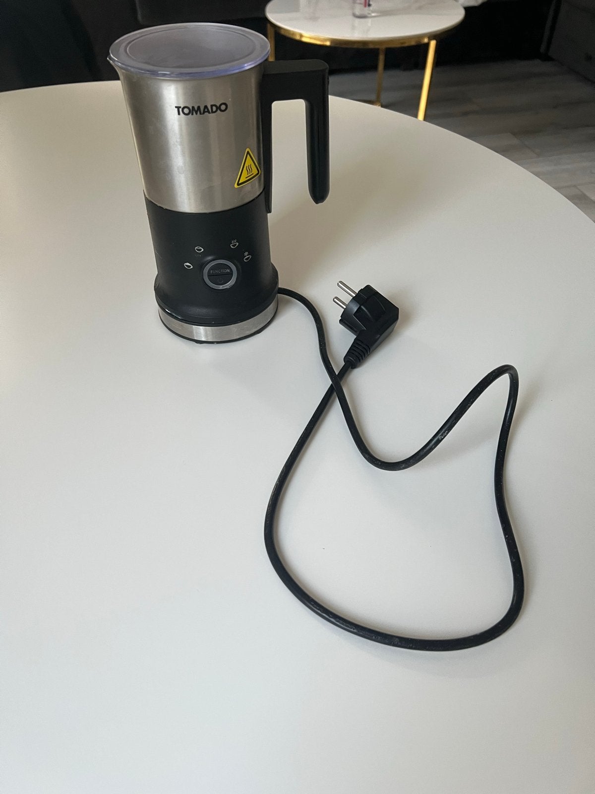 Tomado Melkopschuimer - Perfect voor Cappuccino en Latte, Witgoed en Apparatuur, Melkopschuimers, Ophalen of Verzenden, Zo goed als nieuw