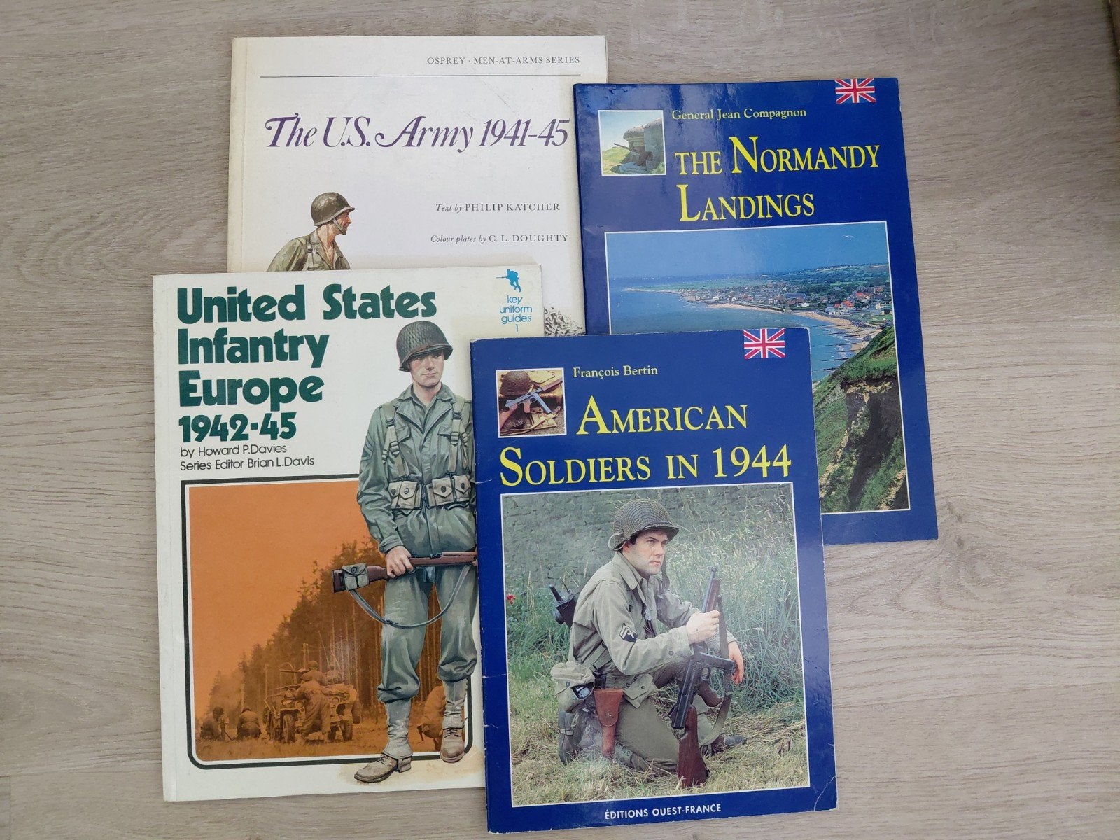 Militaria Boeken WOII: Amerikaanse Infanterie & D-Day, Ophalen of Verzenden