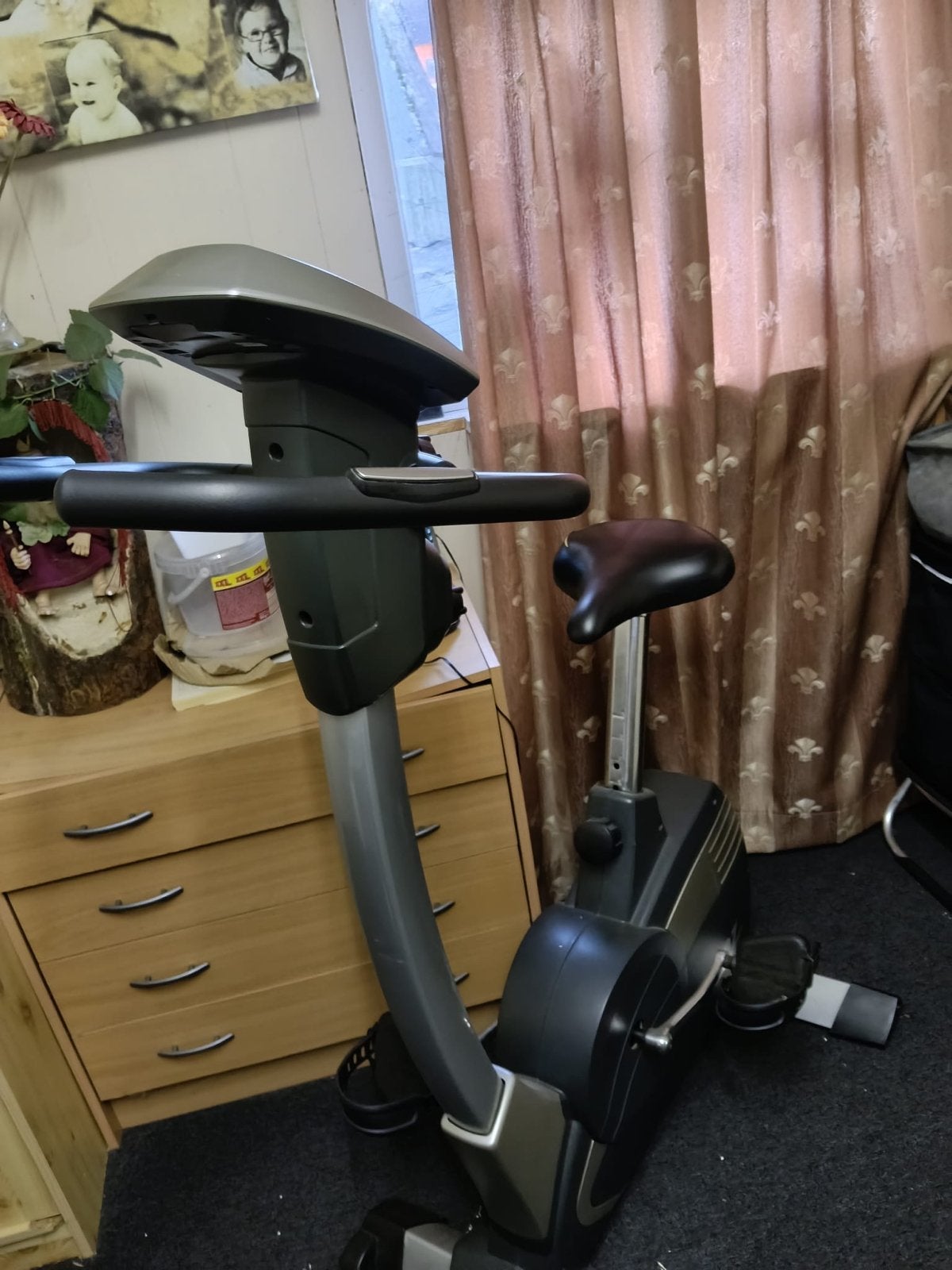 Kettler Hometrainer - Zo goed als nieuw, Sport en Fitness, Ophalen, Zo goed als nieuw, Metaal, Benen