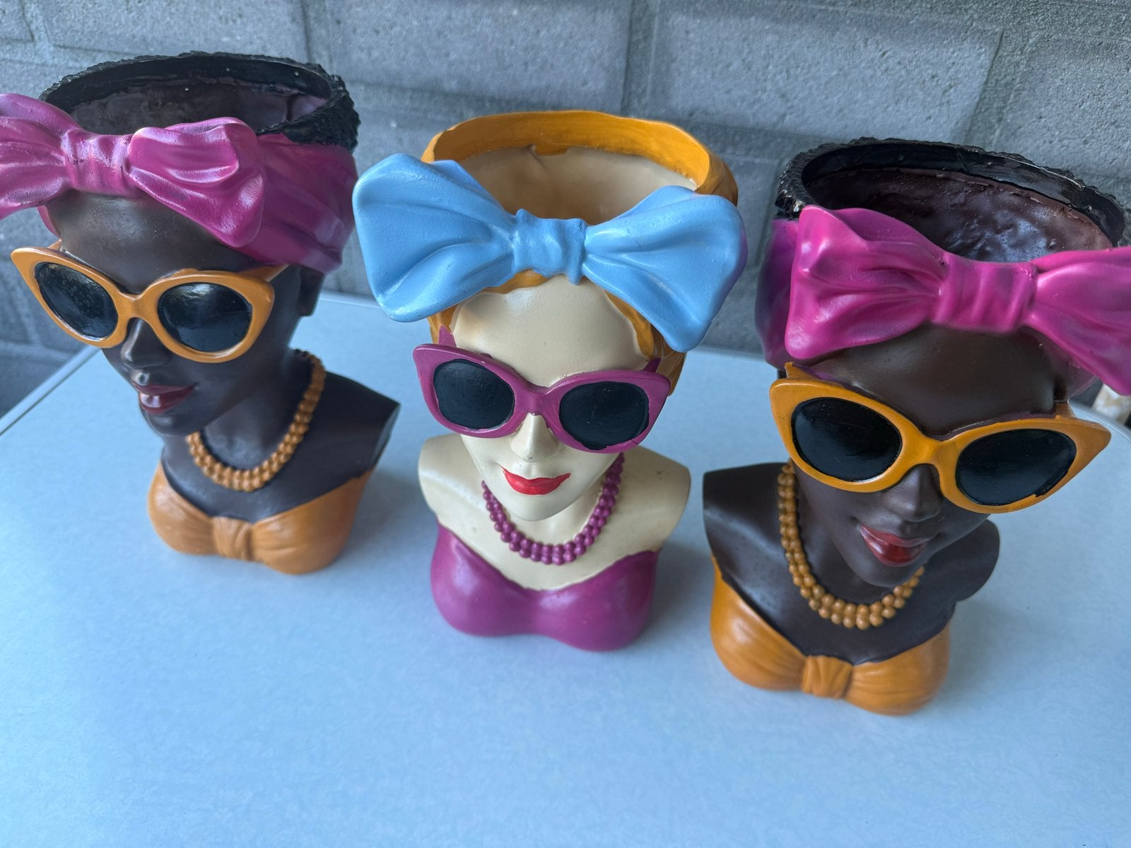 Set van 3 decoratieve vazen in de vorm van hoofden, Kunststof, Gebruikt, Ophalen of Verzenden, Meerkleurig