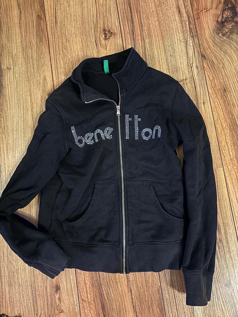 Benetton vest zwart in maat 134/140 gratis, Kinderen en Baby's, Kinderkleding | Maat 134, Gebruikt, Meisje, Trui of Vest, Ophalen