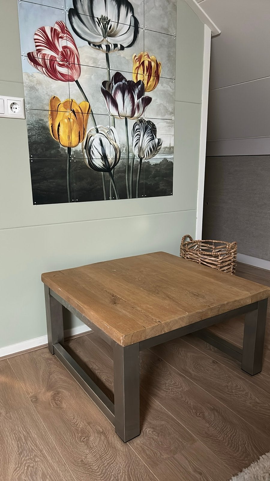 Massief eiken salontafel met RVS poot (70x70 cm), Ophalen, Gebruikt, 50 tot 100 cm, Eikenhout