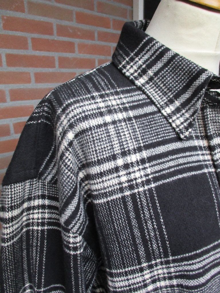 Closed size M NIEUW!, Maat 38/40 (M), Closed, Nieuw, Meerkleurig