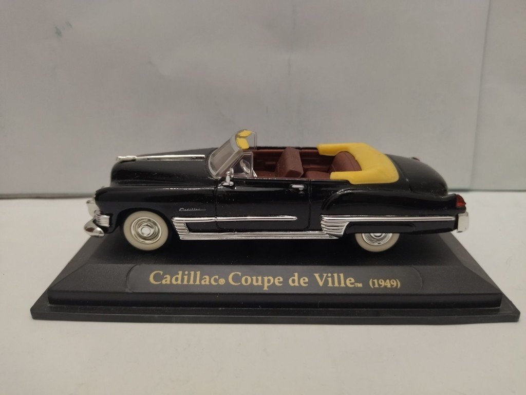28917: Cadillac Coupe de Ville - 1949 - Road Signature 1:43, Overige merken, Auto, Viale Europa Unita snc, Zona Industriale, 64032 Casoli Di Atri