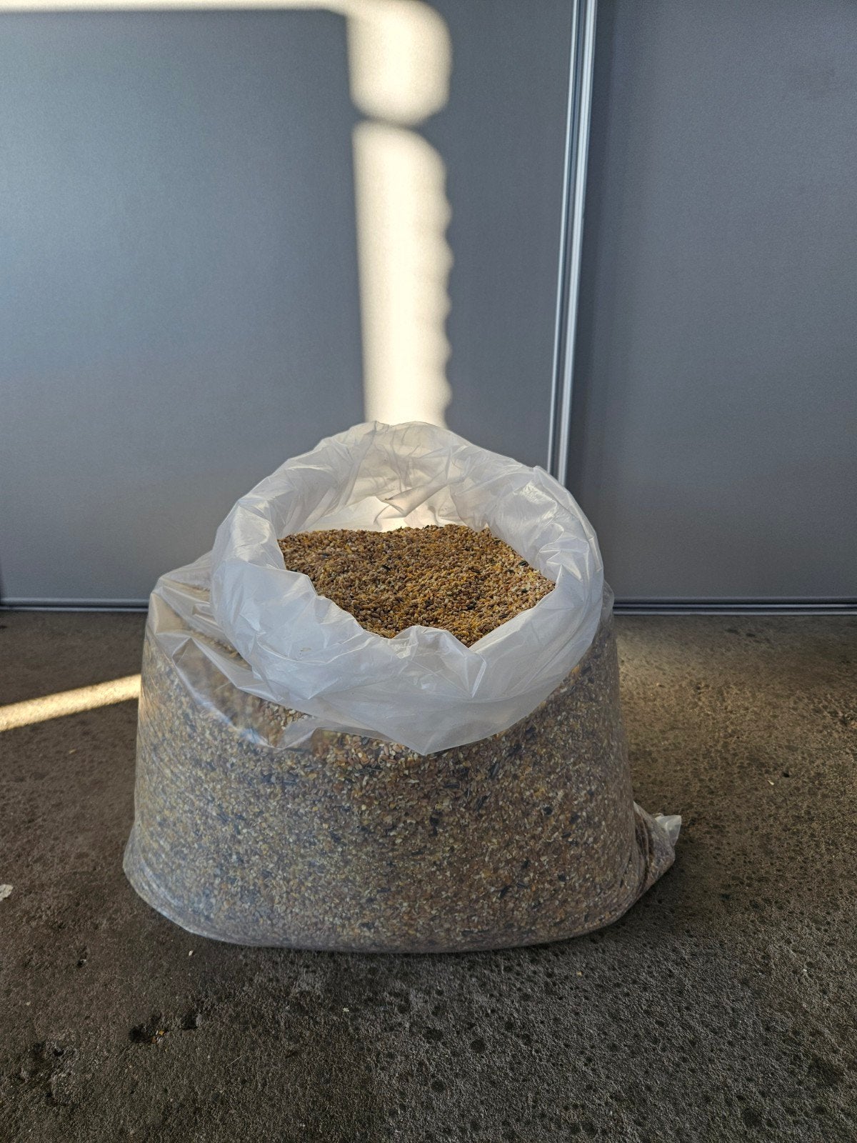Kippenvoer/ pluimveevoer +/- 25kg gemengd graan, Ophalen, Pluimvee