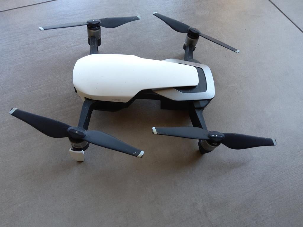 DJI MAVIC AIR 1 DRONE FLY MORE COMBO, met 3 accu's, compleet, 250 tot 900 gram, Gebruikt, Cameradrone, DJI