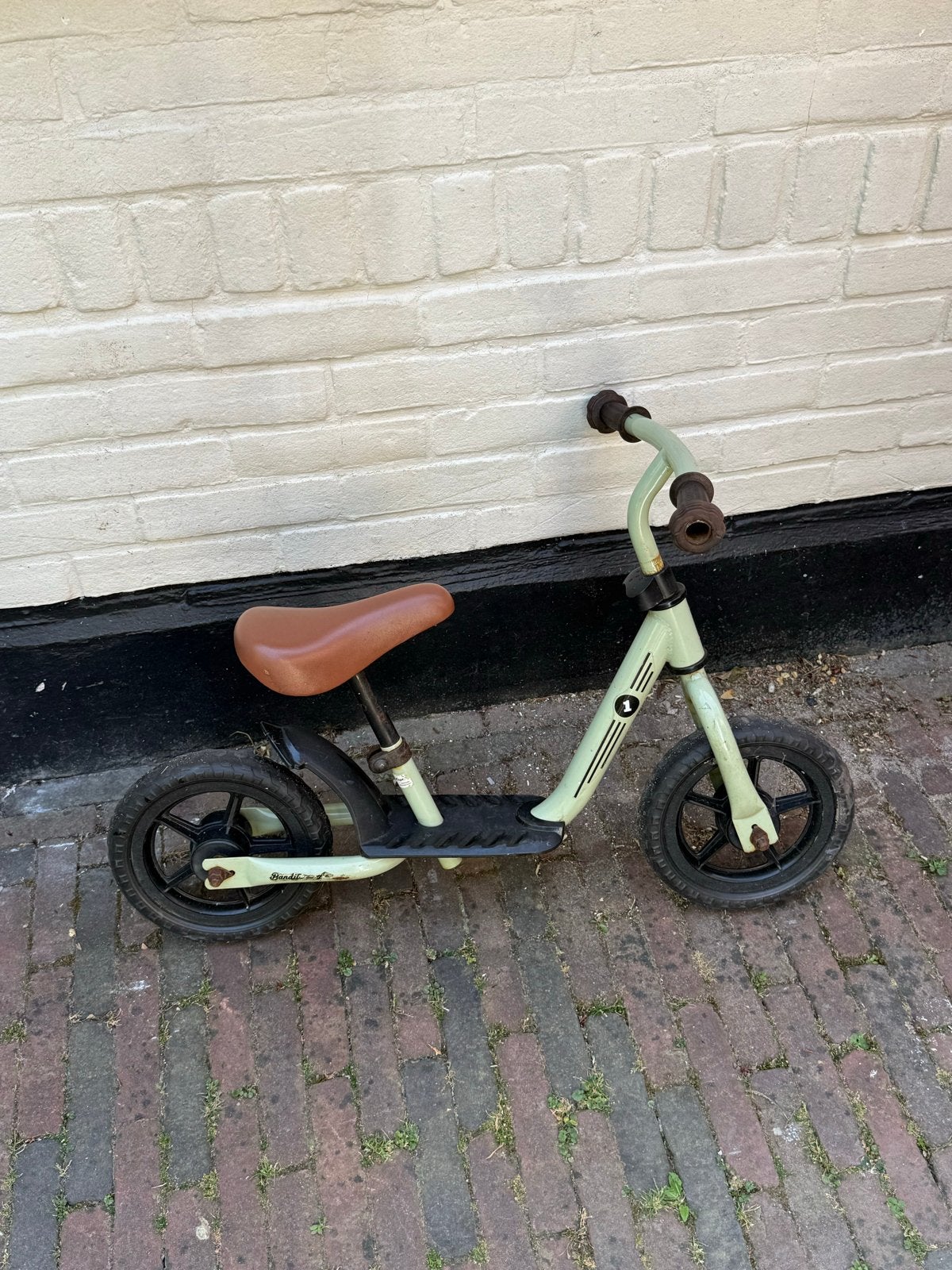 Stoere loopfiets voor de allerkleinsten, Fietsen en Brommers, Fietsen | Kinderfietsjes, Ophalen, Gebruikt, Minder dan 16 inch