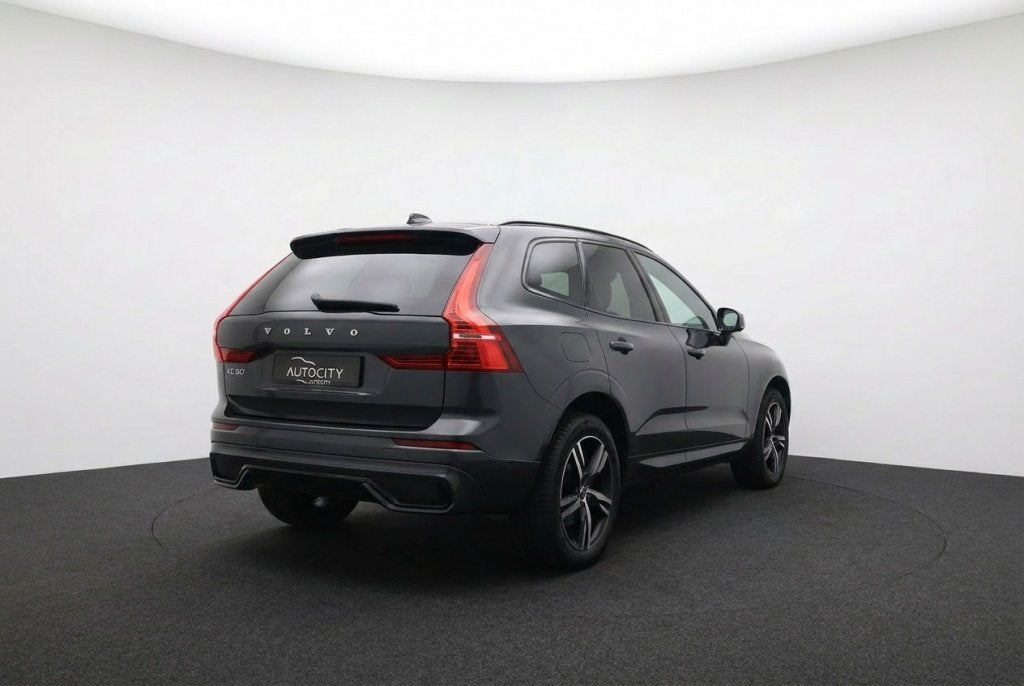 Volvo XC60 2.0 T8 AWD Plus Dark 455PK | Pano | Nappa Leder |, Auto's, Automaat, Gebruikt, 2063 kg, 4 cilinders