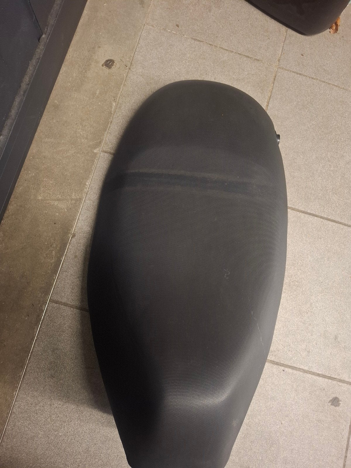 Origineel zwart zadel / buddyseat Piaggio Zip 2000, Ophalen of Verzenden, Gebruikt, Zadel, Piaggio