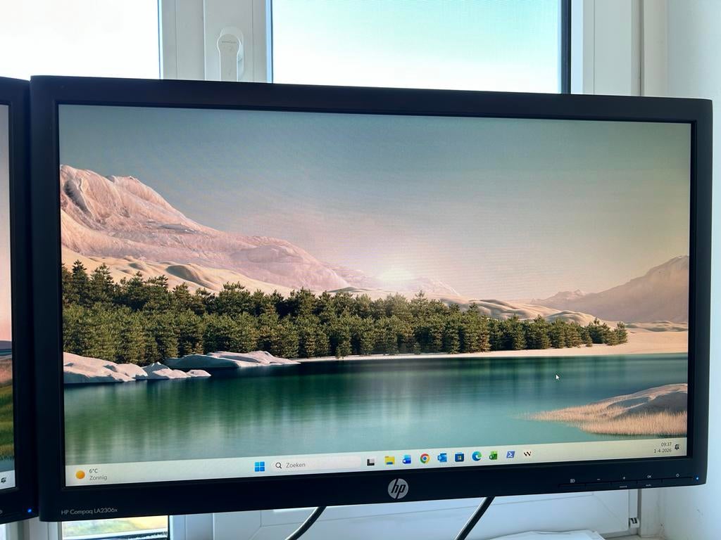 2x HP Compaq LA2306x Beeldscherm/Monitor - Full HD, Computers en Software, Monitoren, Krijgsman 76, Gebruikt, In hoogte verstelbaar