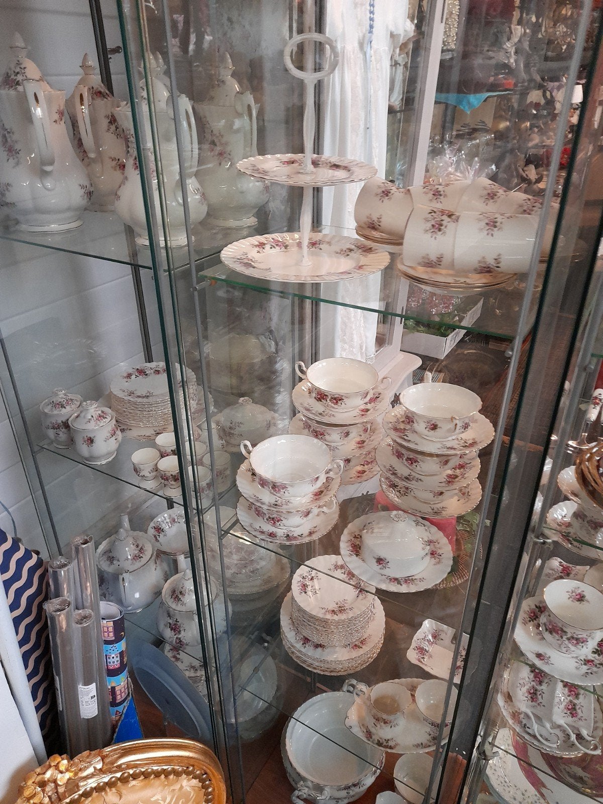 Veel royal albert lavender rose alles los te koop, Antiek en Kunst, Antiek | Servies los, Ophalen