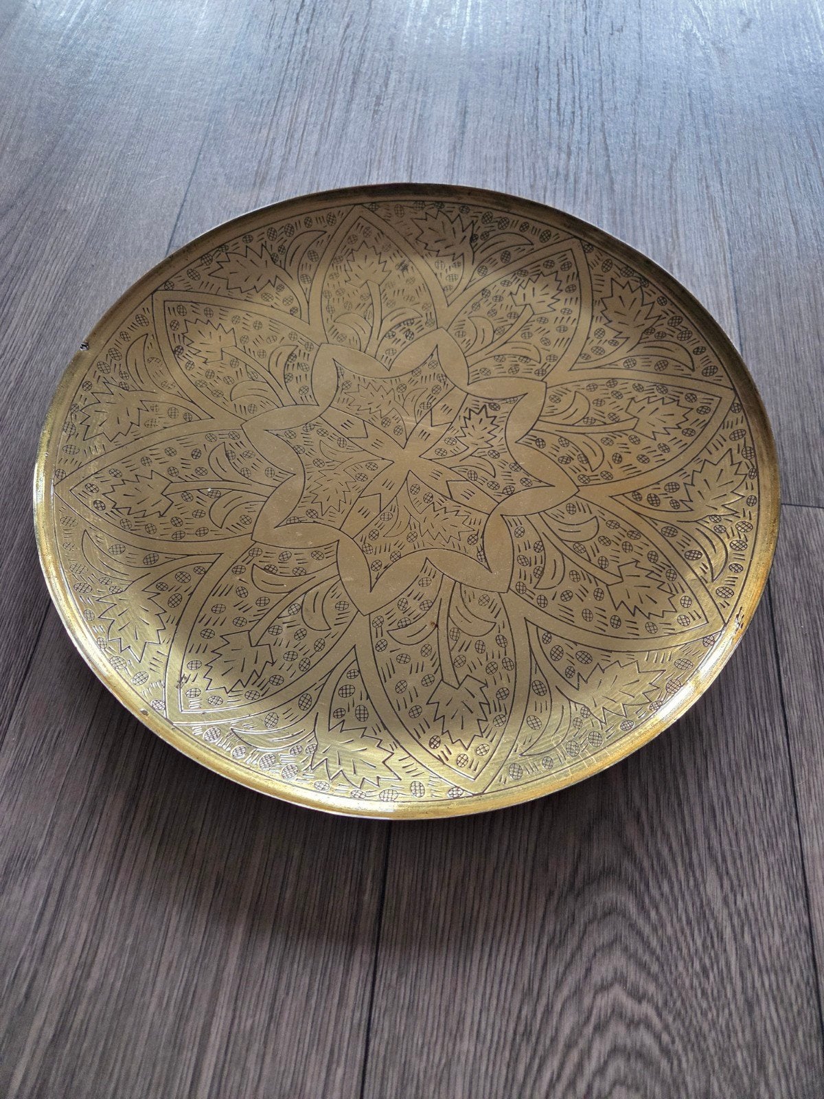 Gouden Dienblad / Schaal - 33.5 cm Diameter, Huis en Inrichting, Woonaccessoires | Dienbladen, Ophalen of Verzenden, Zo goed als nieuw