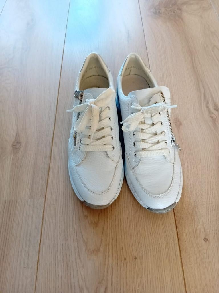 Damesschoenen maat 38 rieker, Ophalen, Zo goed als nieuw, Wit