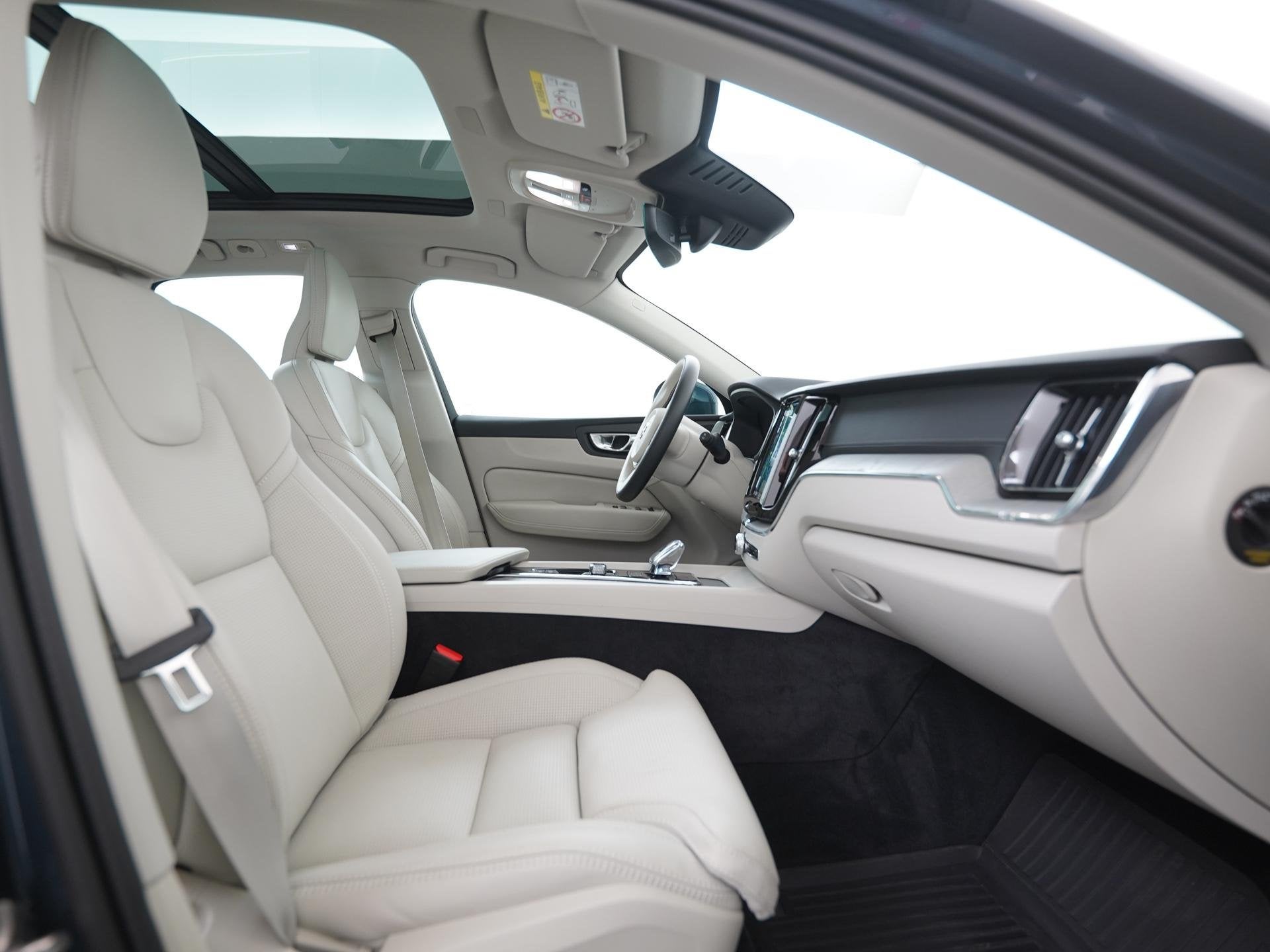 Volvo XC60 T8 Long Range AWD Ultra Bright | Luchtvering | Ma, Automaat, 12 maanden, Gebruikt, Euro 6