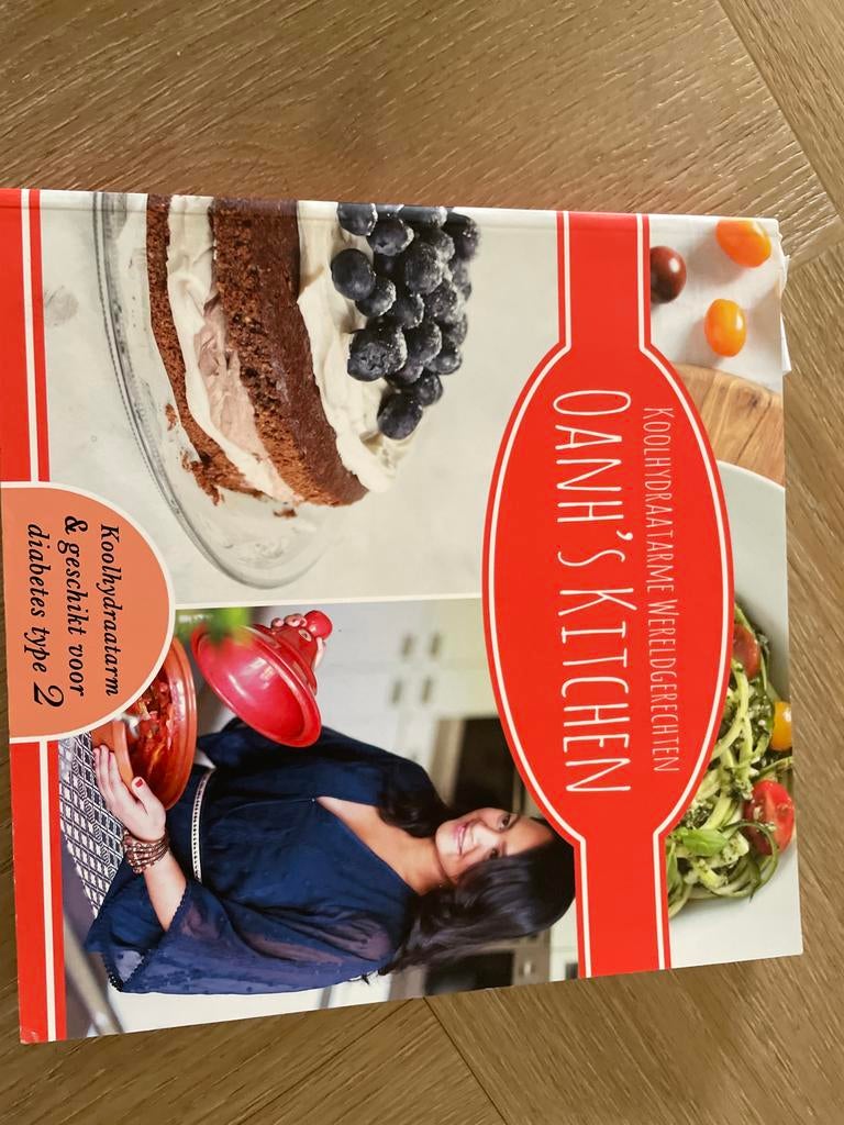 Oanh's Kitchen: Koolhydraatarme Wereldgerechten, Boeken, Ophalen of Verzenden, Zo goed als nieuw