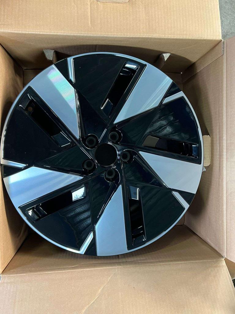 sportvelg 32294213 8.5jx19h2 volvo c40  xc40 xc60 nieuw, Auto-onderdelen, Banden en Velgen, Velg(en), Volvo, Personenwagen, Ophalen