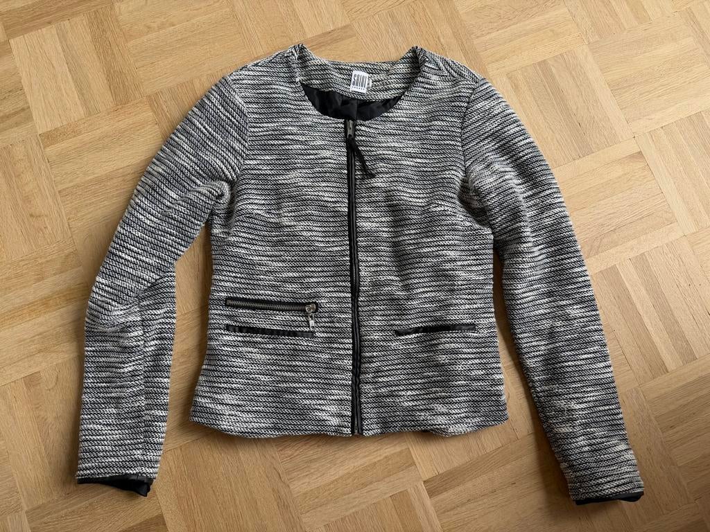 Saint Tropez stijlvol zwart-wit jasje, maat M, Ophalen of Verzenden, Gedragen, Maat 38/40 (M), Zwart