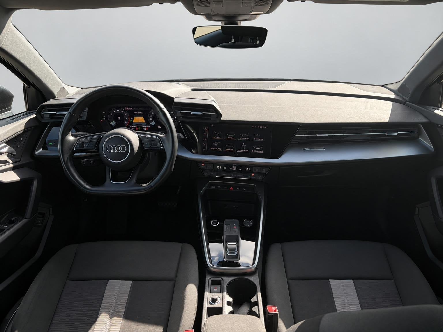 Audi A3 Sportback 40 TFSI e Advanced edition, Stof, Gebruikt, 4 cilinders, 1535 kg