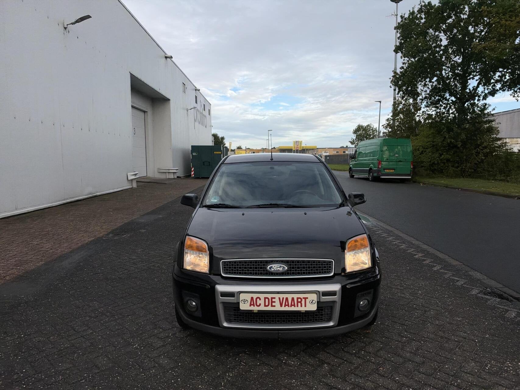 Ford Fusion 1.6-16V Futura - AUTOMAAT/AIRCO/TREKHAAK, 1596 cc, 101 pk, Gebruikt, 1064 kg