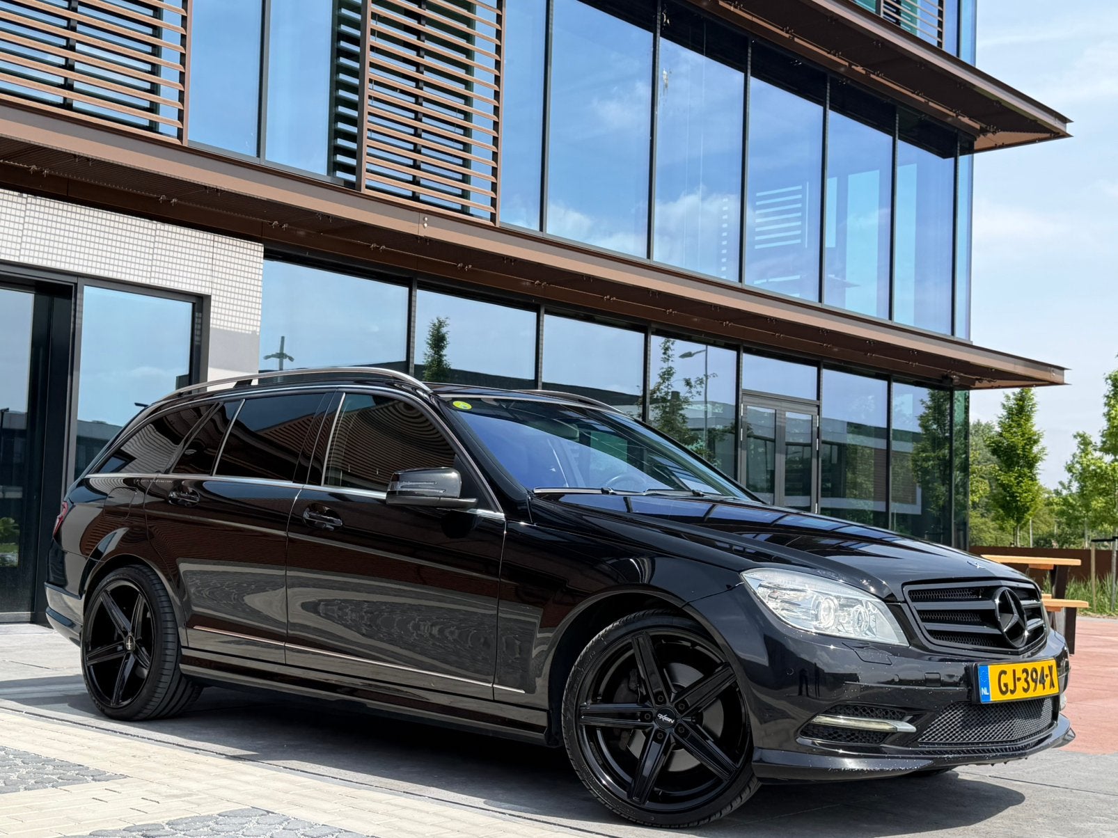 BLACK BENZ C350 CDI 3.0 231PK+ BlueEff AMG-Pakket 19”Massage, Automaat, Euro 5, 1800 kg, Zwart