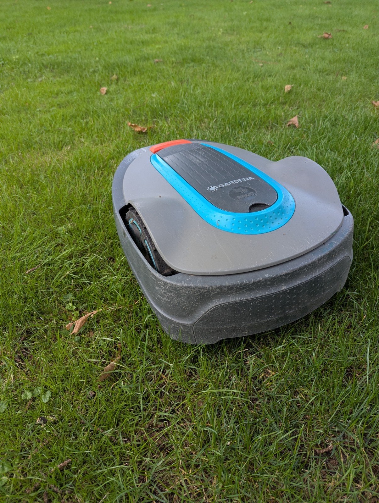 Gardena Robot Grasmaaier Sileno City 500 (alleen maaier), Cirkelmaaier, Gebruikt, Minder dan 30 cm, Accu-grasmaaier