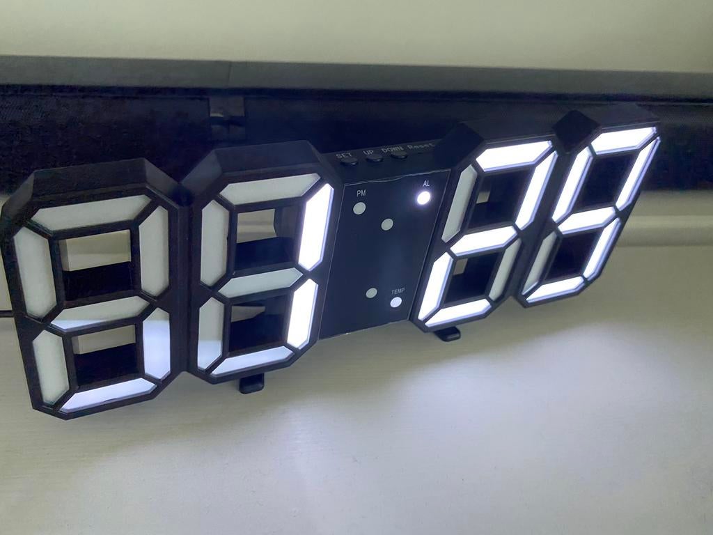 3D digitale led-tafel/wand klok/wekker, kalender,thermometer, Ophalen of Verzenden, Nieuw, Wekker of Tafelklok