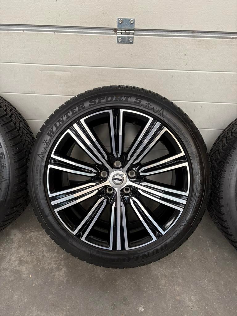 Volvo V60 S60 Inscription 18 inch winterset DEMO Dunlop 8 mm, Ophalen, 18 inch, Gebruikt, Banden en Velgen