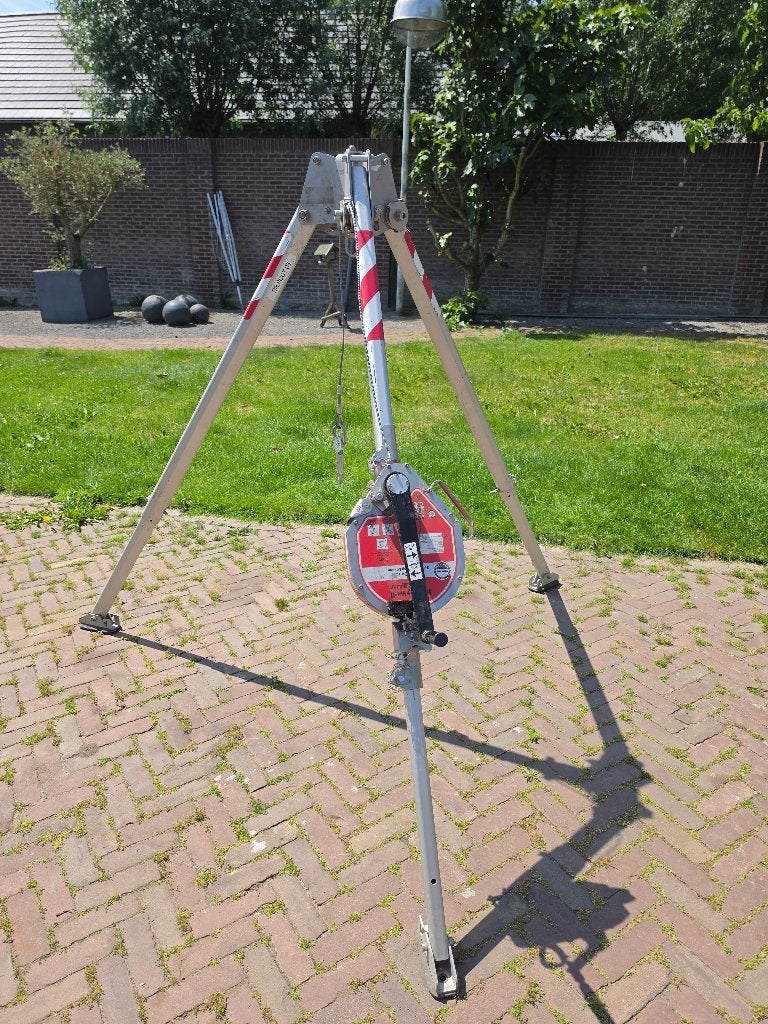 Te koop:  Honeywell Miller valbeveiliging, Ophalen, Gebruikt, Handmatig