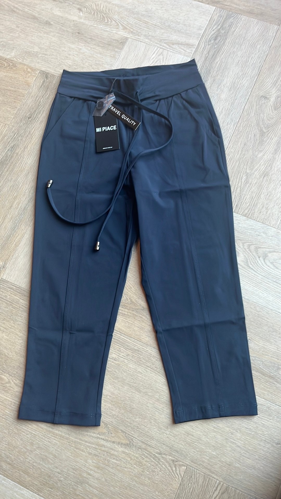 Dames capri broek maat XS Mi Piace, Blauw, Ophalen of Verzenden, Zo goed als nieuw, Driekwart