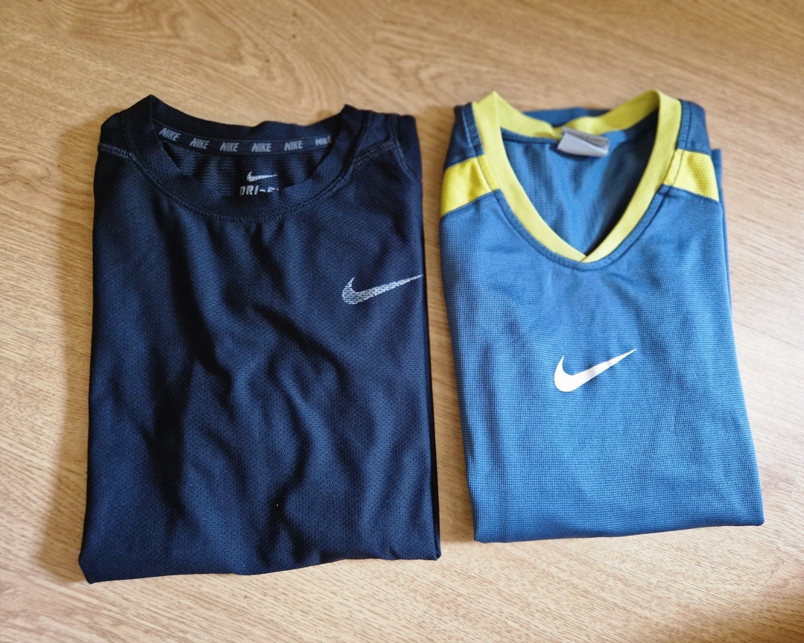 2x Nike Dri-Fit sport tshirts maat M / L kids 146 / 152, Kinderen en Baby's, Ophalen of Verzenden, Nike, Shirt of Longsleeve
