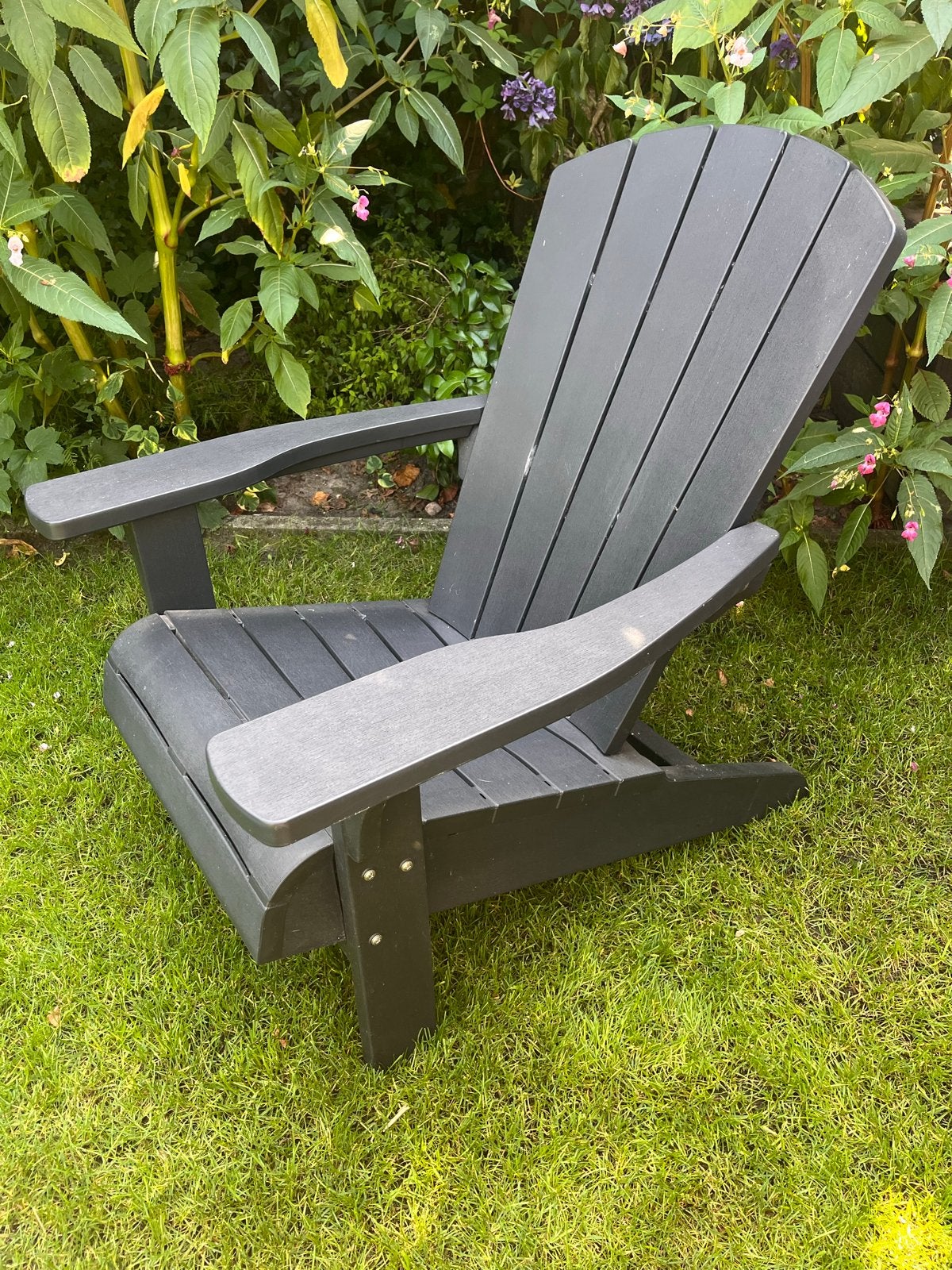 Keter Adirondack tuinstoel (met kussen), Ophalen, Gebruikt, Kunststof