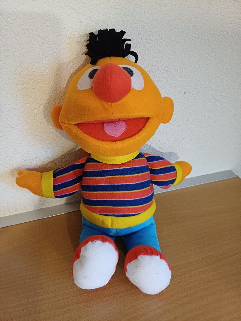 Knuffel Ernie groot model, Overige typen, Ophalen of Verzenden, Zo goed als nieuw, Middelgroot (20 tot 80 cm)