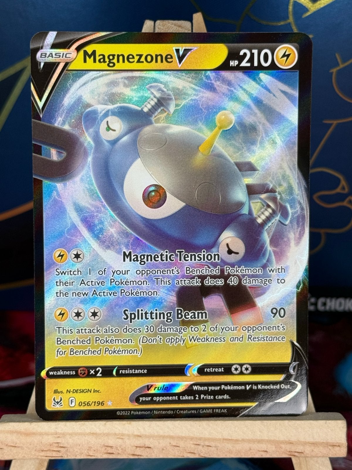 Magnezone V #56 | Pokemon Lost Origin, Ophalen of Verzenden, Zo goed als nieuw, Losse kaart, Foil