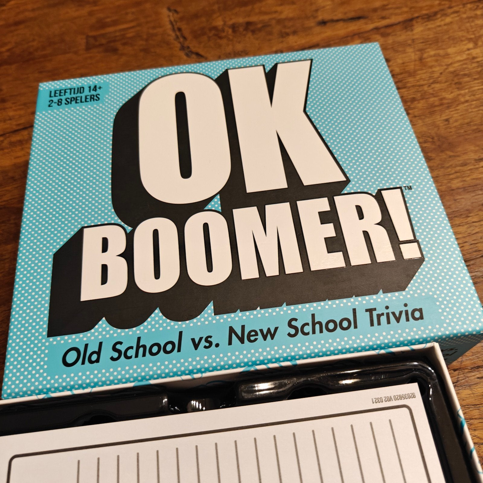 OK Boomer! Old School vs. New School Trivia Gezelschapsspel, Drie of vier spelers, Ophalen, Zo goed als nieuw, Onbekend
