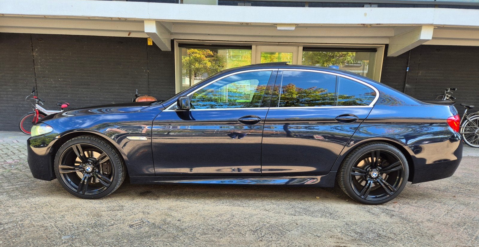 BMW 530D M pakket 20 inch Panorama, Auto's, Automaat, Achterwielaandrijving, 2000 kg, Blauw