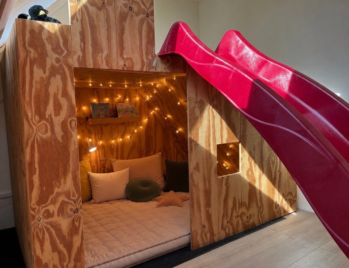 Uniek speelhuis met glijbaan en klimwand - Superstevig!, Kinderen en Baby's, Ophalen, Gebruikt, 100 cm of meer, Hoogslaper of Stapelbed