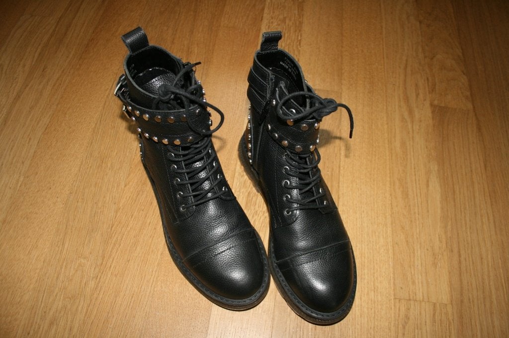 NIEUWE! RIVER ISLAND Stoere zwarte boots kistjes mt.39 studs, Kleding | Dames, Schoenen, Overige typen, Nieuw, Ophalen of Verzenden
