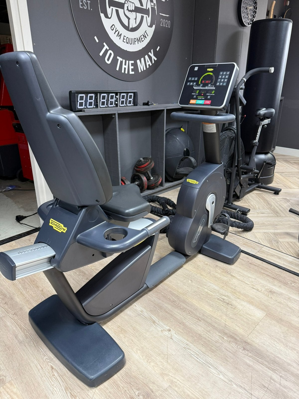 Technogym Forma hometrainer/ligfiets/recumbent/recline bike, Sport en Fitness, Fitnessmaterialen, Overige typen, Ophalen of Verzenden