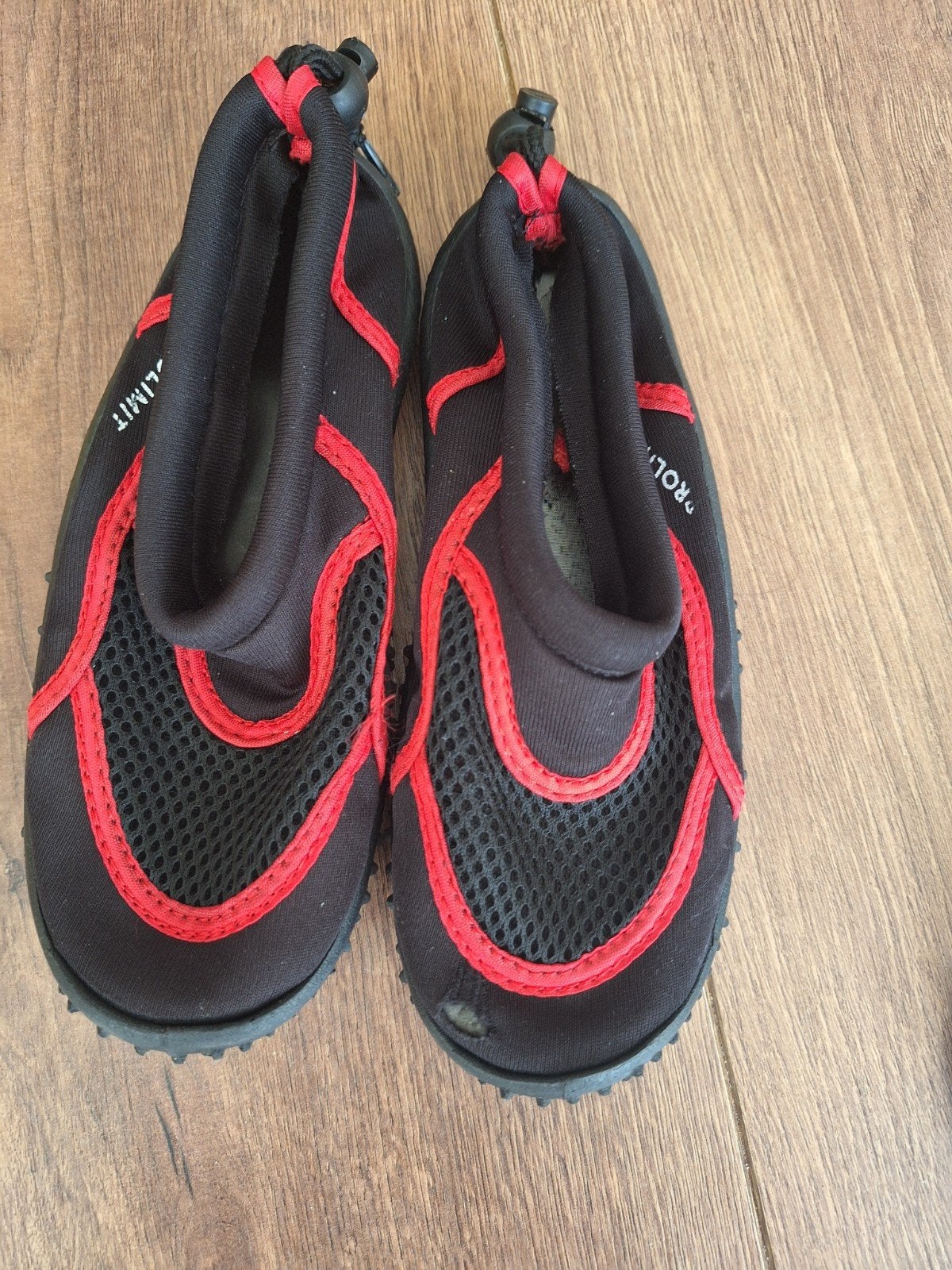 Surfschoenen en waterschoenen maat 32, Ophalen of Verzenden, Kind, Zeil- of Surfschoenen