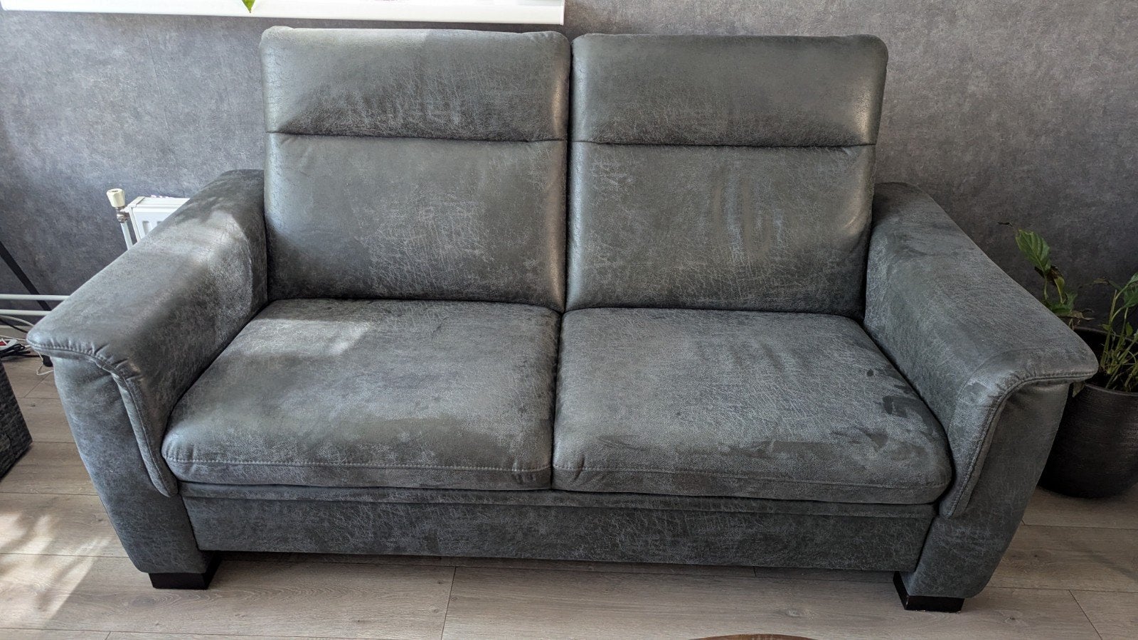 Comfortabele 2-zitsbank grijs micro leder industrieel, Ophalen, Overige materialen, Gebruikt, 150 tot 200 cm