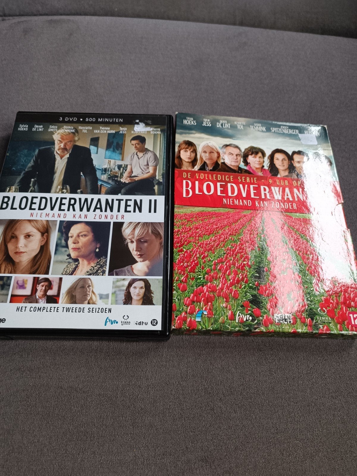 Bloedverwanten seizoen 1 & 2 - dvd, Vanaf 12 jaar, Ophalen of Verzenden, Zo goed als nieuw, Komedie