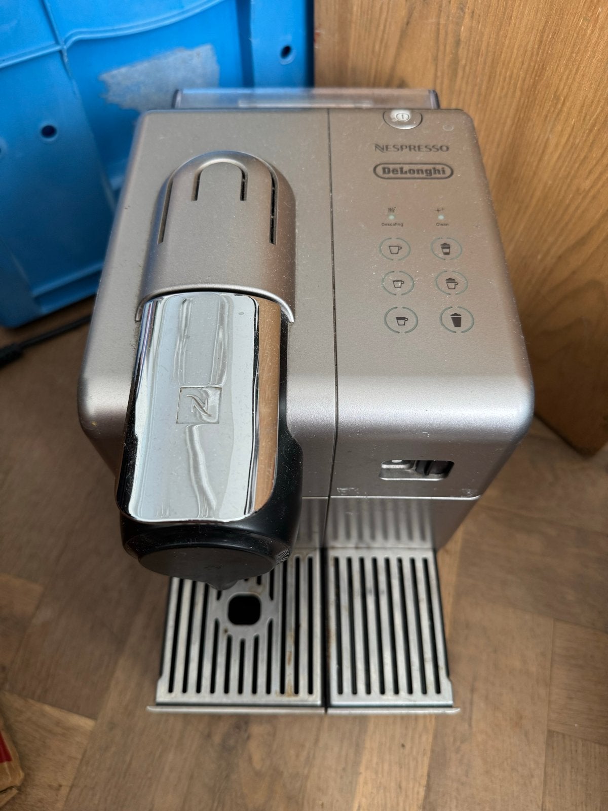 Nespresso De'Longhi EN550.S Lattissima Touch - lekt, werkt w, Ophalen of Verzenden, Gebruikt, Koffiemachine, Koffiepads en cups