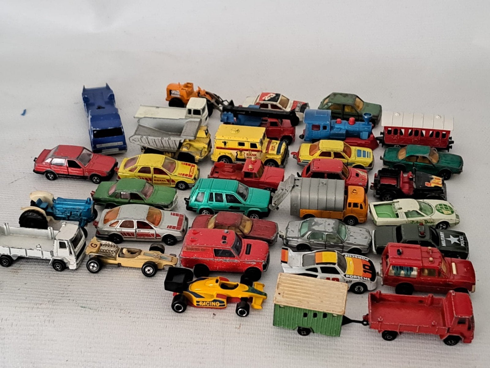 32 Vintage Majorette auto's, Ophalen of Verzenden