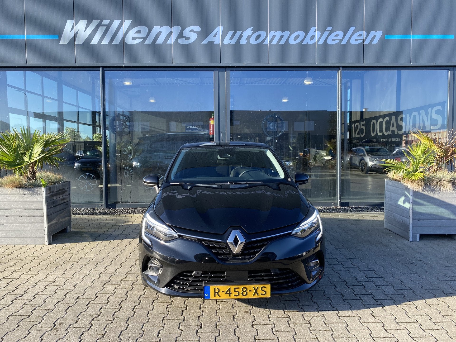 Renault Clio 1.0 TCe 90 Evolution App Connect ,Navigatie , C, Dealer onderhouden, 580 kg, Met garantie (alle), Origineel Nederlands
