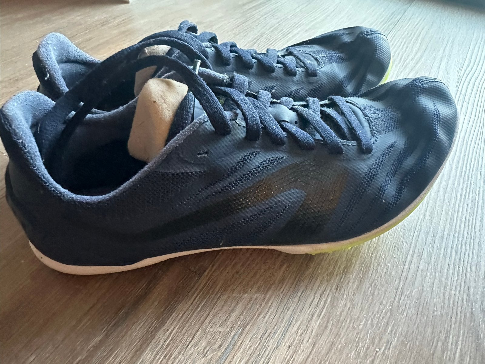 Decathlon Atletiek Spikes Maat 38 - Zo goed als nieuw, Overige merken, Ophalen of Verzenden, Zo goed als nieuw, Spikes