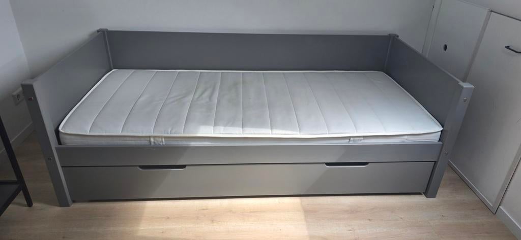 Lichtgrijs bed met lade, Ophalen, Gebruikt, Eenpersoons, 90 cm