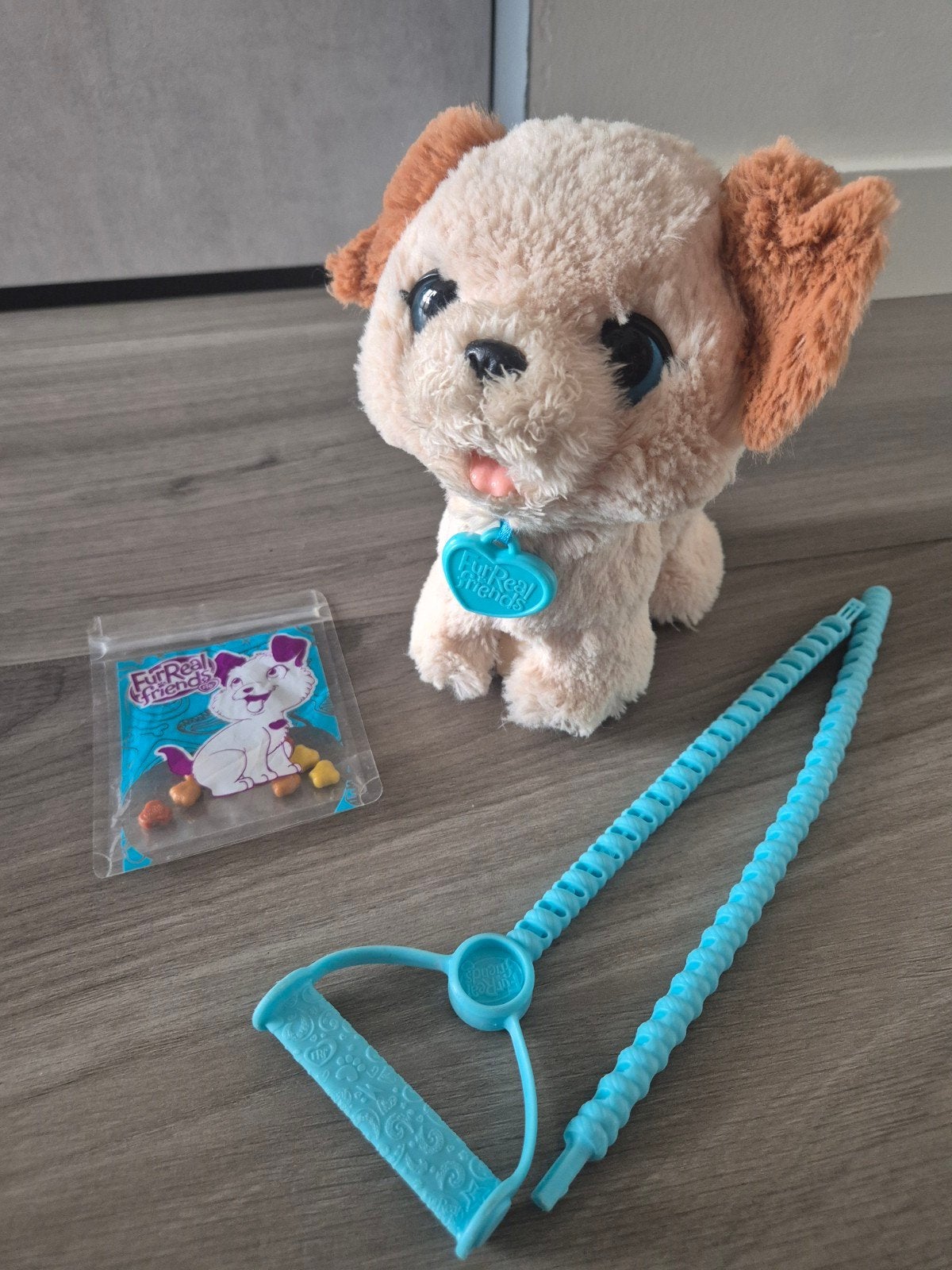 FurReal Friends Hond / Puppy, Gebruikt, Overige merken, Met kleding of accessoire, Hond