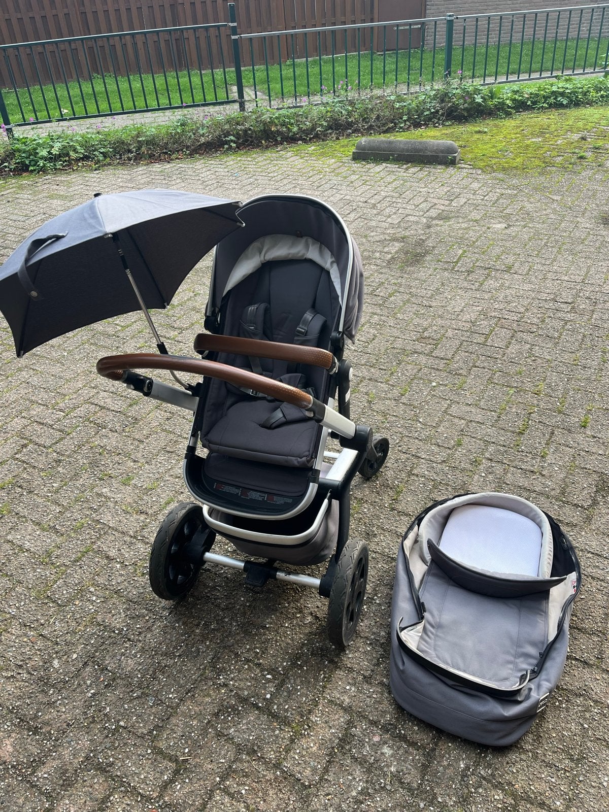 Joolz Day kinderwagen met reiswieg en parasol